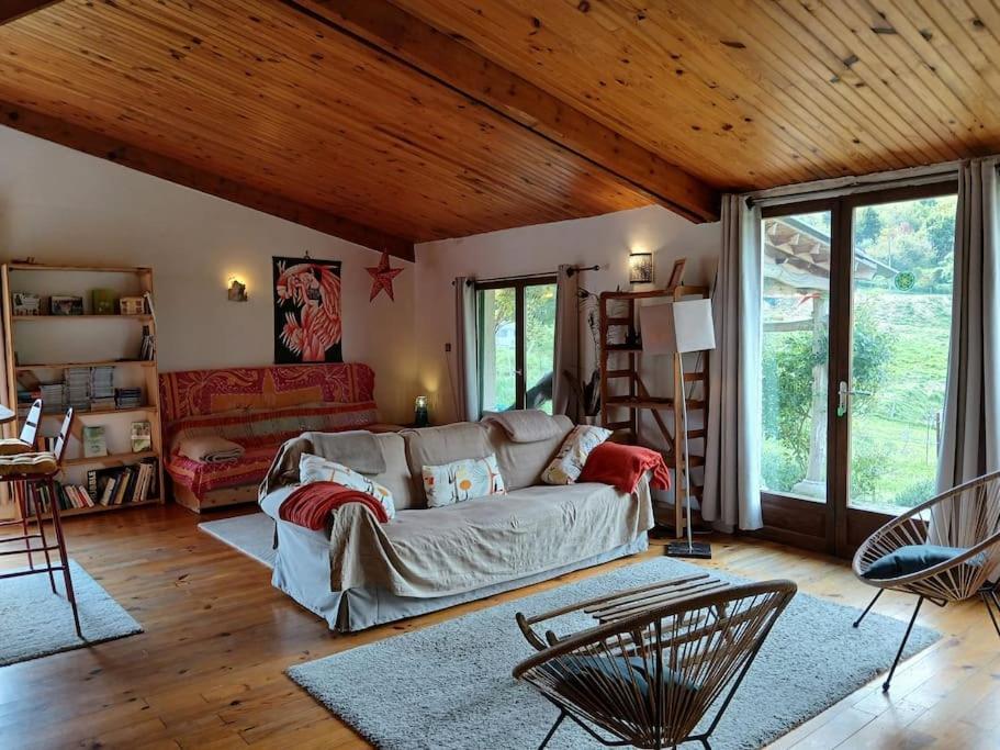 Bright Loft With Mountain And Nature View Sougraigne Buitenkant foto